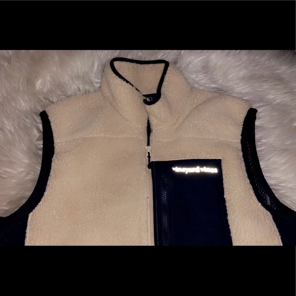 🆕VINEYARD VINES Men’s Sherpa Vest - Picture 2 of 5